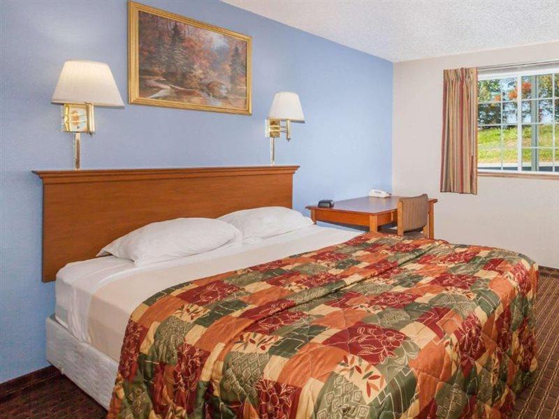Super 8 By Wyndham Johnstown/Gloversville Zewnętrze zdjęcie
