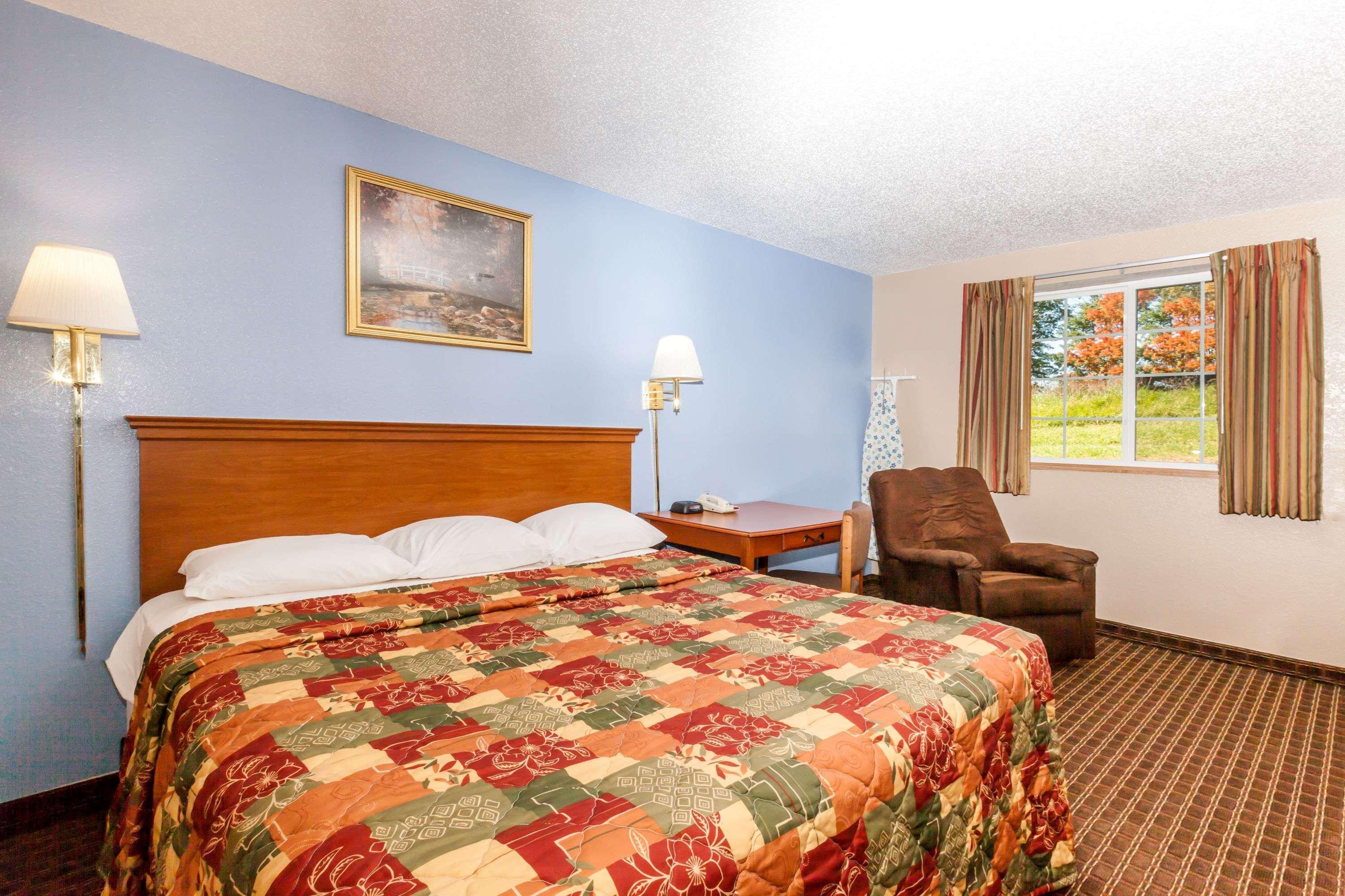 Super 8 By Wyndham Johnstown/Gloversville Zewnętrze zdjęcie