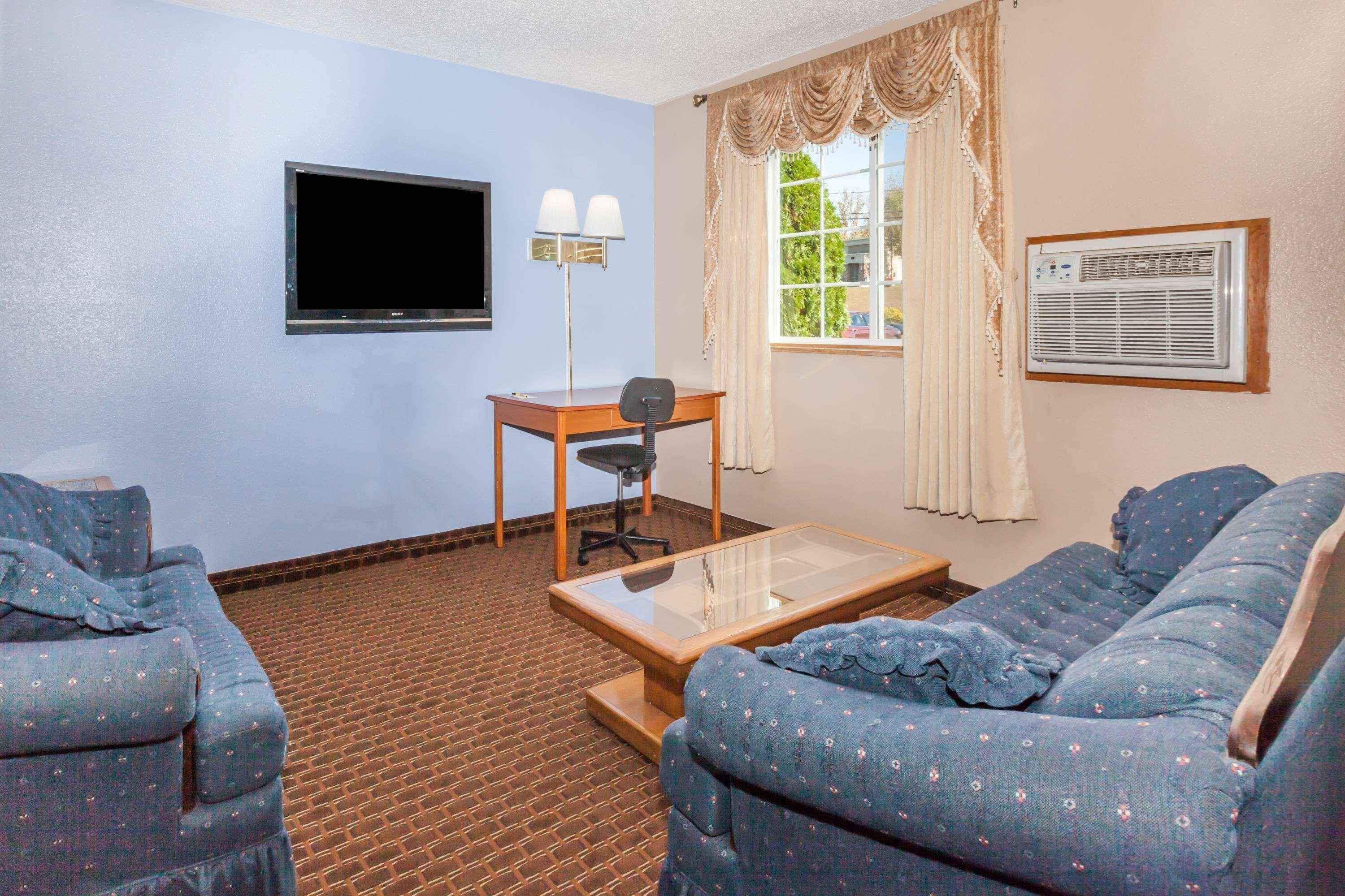 Super 8 By Wyndham Johnstown/Gloversville Zewnętrze zdjęcie