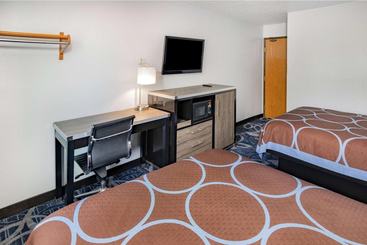 Super 8 By Wyndham Johnstown/Gloversville Zewnętrze zdjęcie
